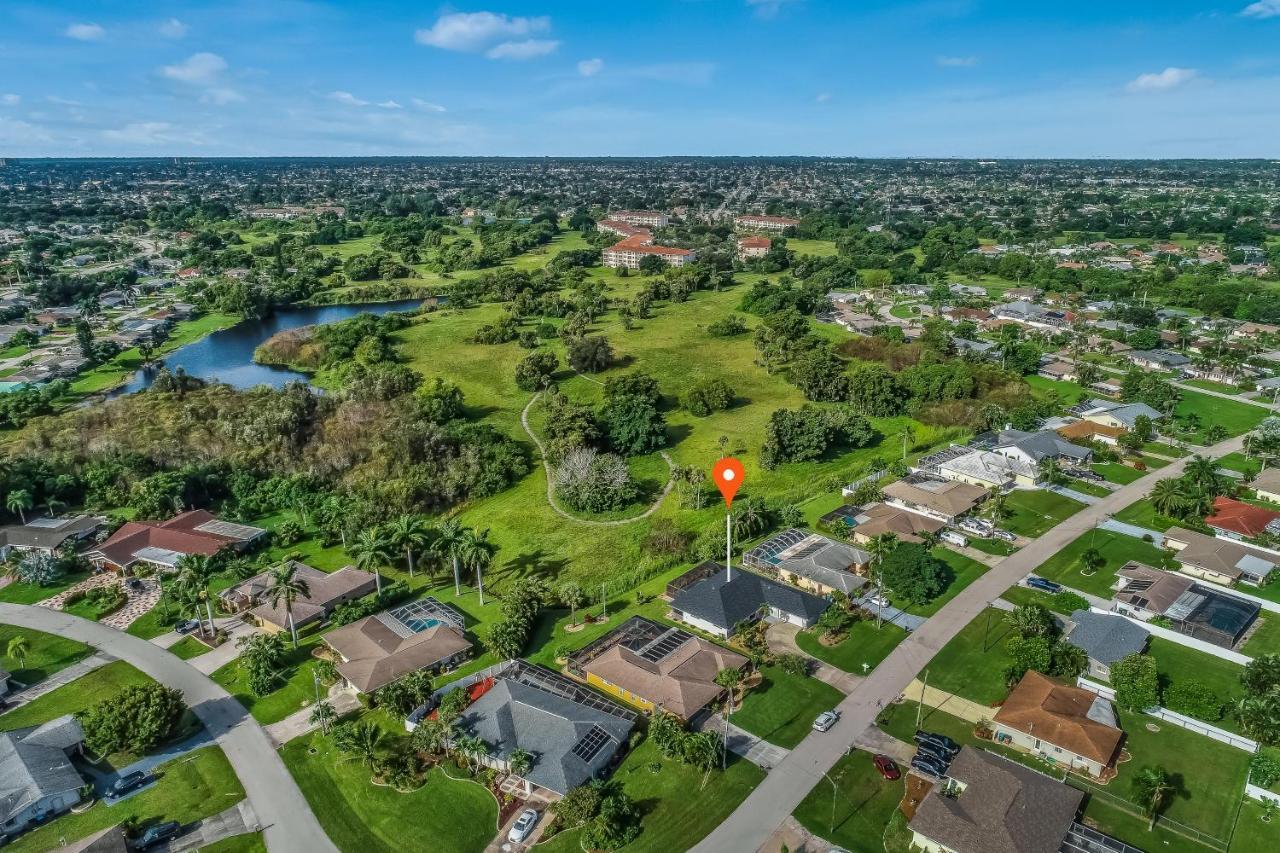 Barsl Retreat Villa Cape Coral Exterior photo